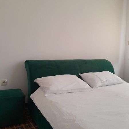 Hotel Victoria Lukavica Extérieur photo
