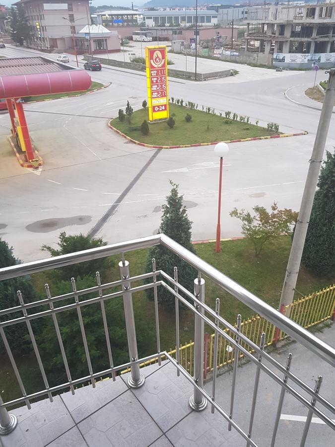 Hotel Victoria Lukavica Extérieur photo